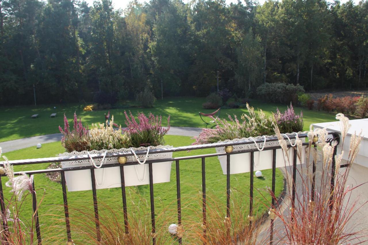 Eco Nieborow Hotel Exterior photo